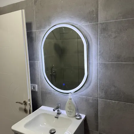E&e Family Apartment, 5 Min From Airport, Center Vore